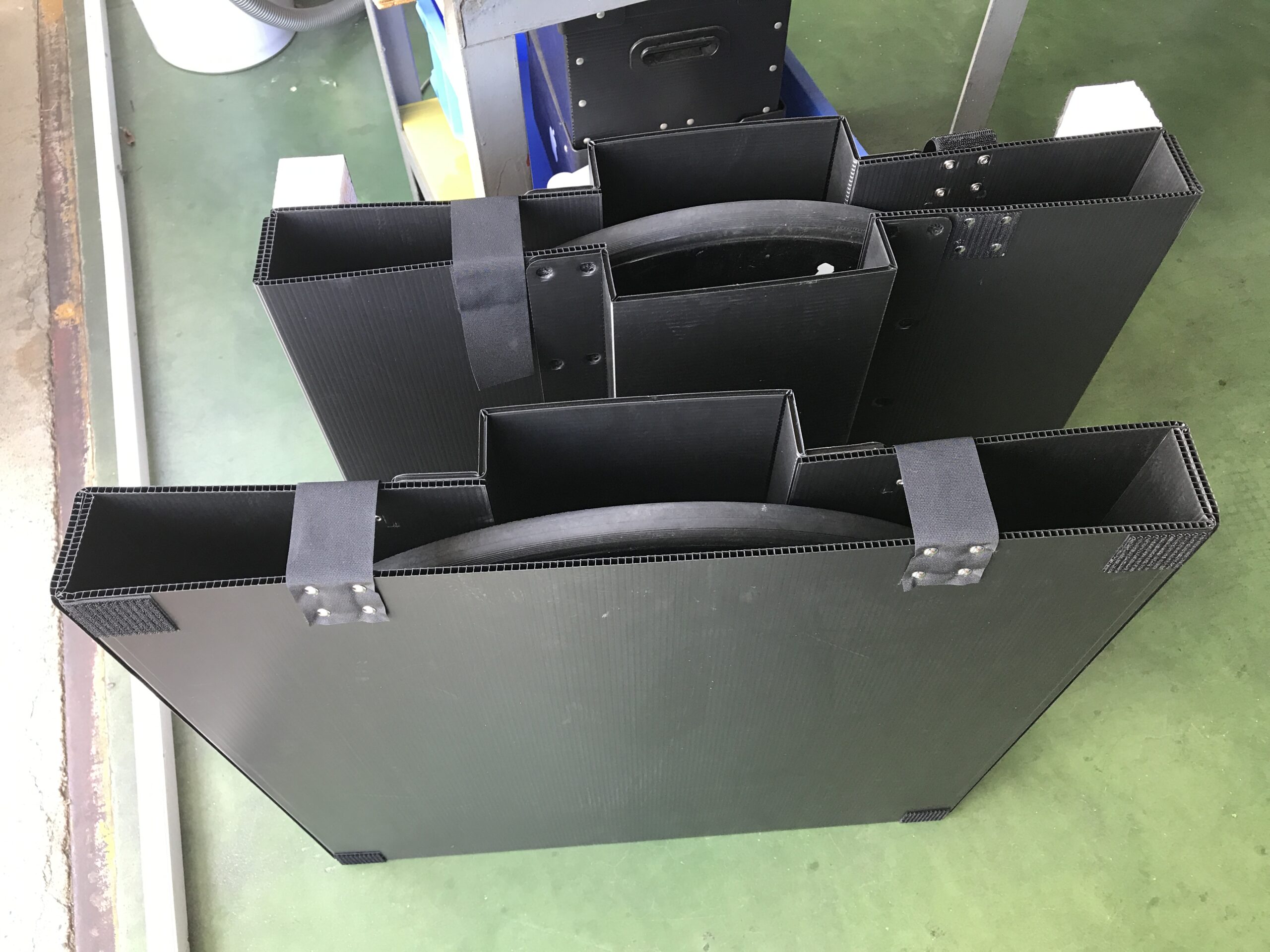 タイヤケース全体